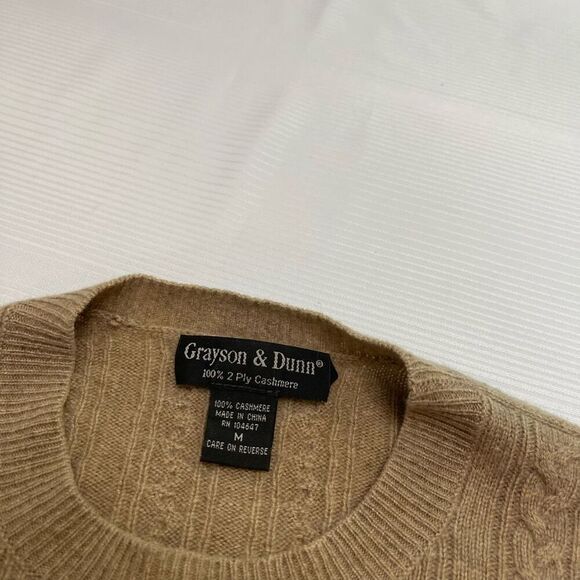 Grayson & Dunn Taupe 100% 2 Ply Cashmere Sweater Size Medium - Picture 2 of 6